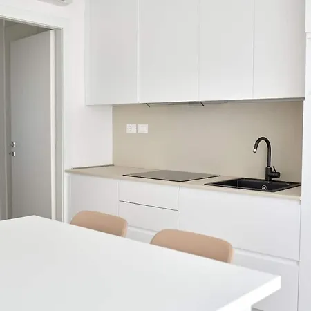 West Village Appartamento 4 - Nuovo Con Piscina Holiday home